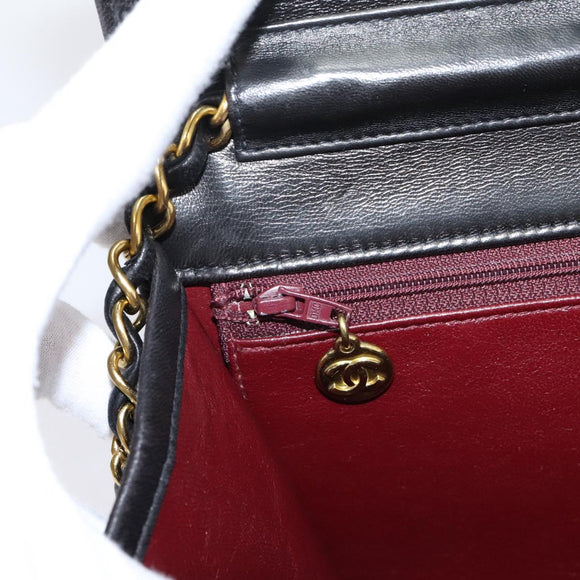CHANEL Matelasse Chain Shoulder Bag Lamb Skin Black Gold Tone CC Auth 203853SAV