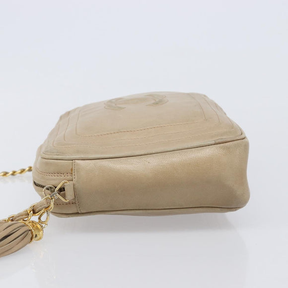 CHANEL Chain Shoulder Bag Leather Beige Gold Tone CC Auth 204639A