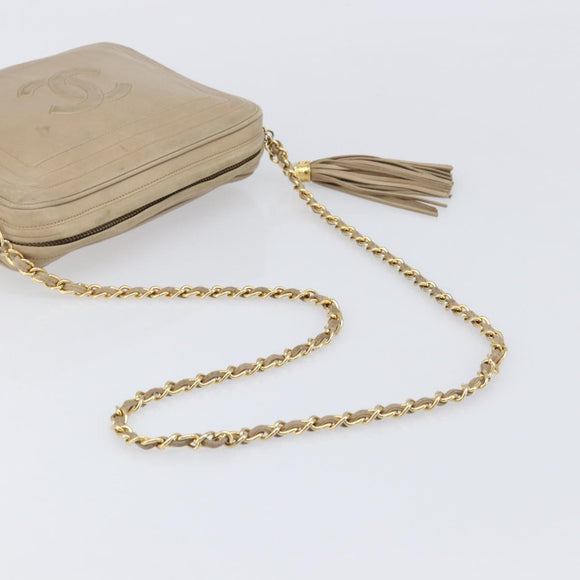 CHANEL Chain Shoulder Bag Leather Beige Gold Tone CC Auth 204639A