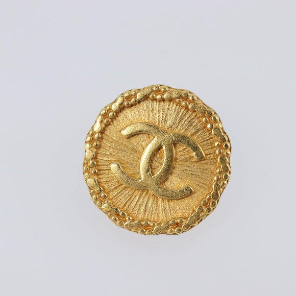 CHANEL Earring Metal Gold Tone CC Auth 204667V
