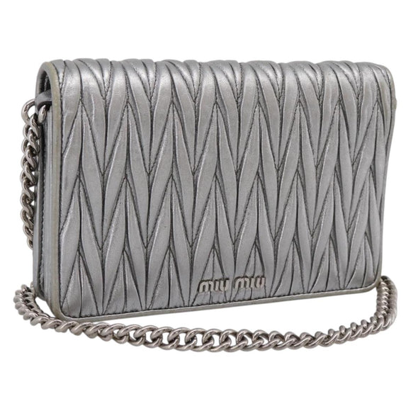 Miu Miu Matelasse Chain Shoulder Bag Leather Silver Auth 204797A