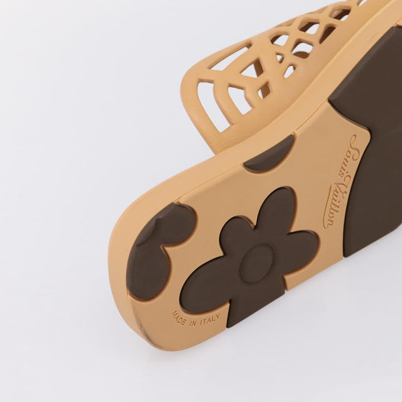 LOUIS VUITTON LV Waffles Sandals Rubber 6 LV Auth 204935M