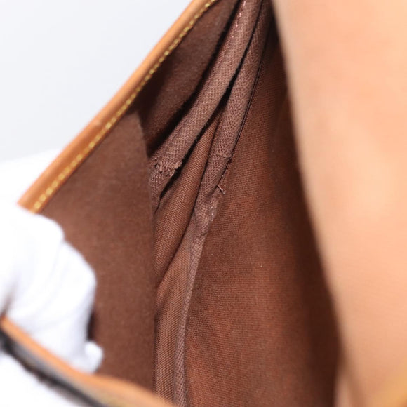 LOUIS VUITTON Monogram Saumur 30 Shoulder Bag M42256 LV Auth 205023