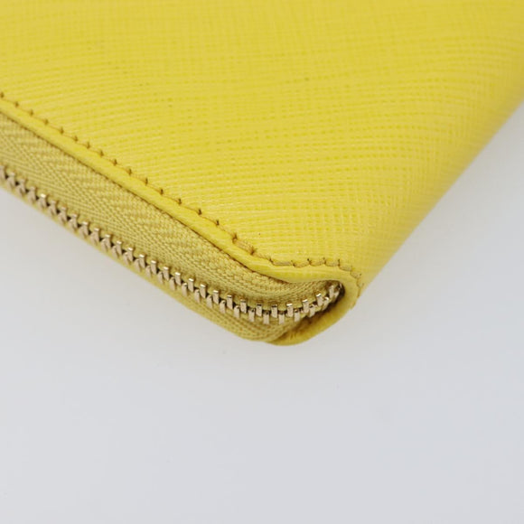 Salvatore Ferragamo Coin Purse Leather Yellow Gold Auth 205418A