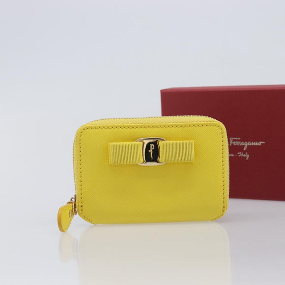 Salvatore Ferragamo Coin Purse Leather Yellow Gold Auth 205418A
