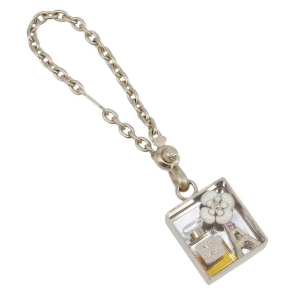 CHANEL Camellia No. 5 Eiffel Tower Key Holder metal Gold CC Auth 205472M