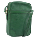 LOUIS VUITTON Epi Danube Shoulder Bag Green M45634 LV Auth 205909A-1