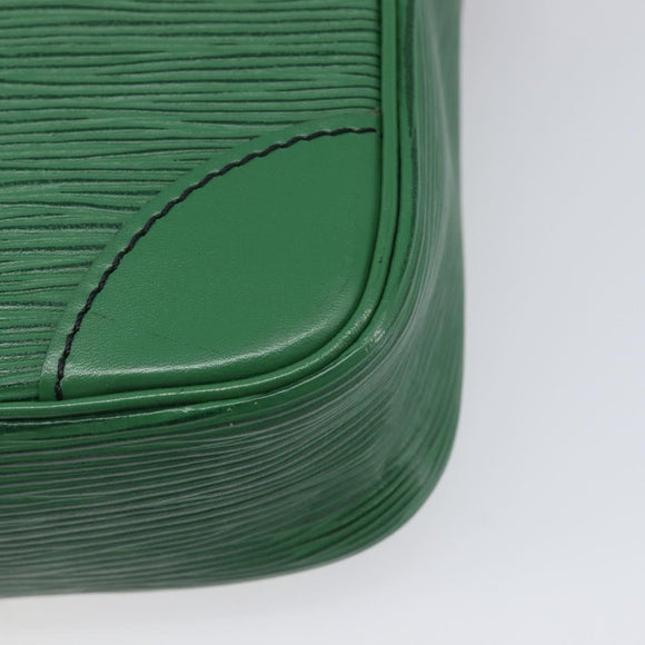 LOUIS VUITTON Epi Danube Shoulder Bag Green M45634 LV Auth 205909A
