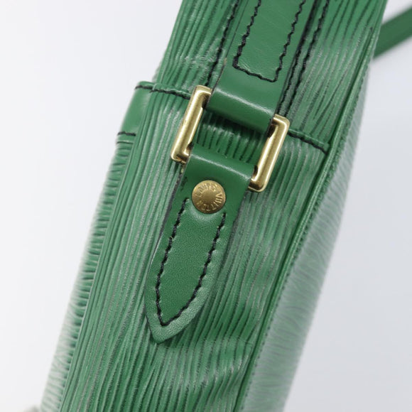 LOUIS VUITTON Epi Danube Shoulder Bag Green M45634 LV Auth 205909A