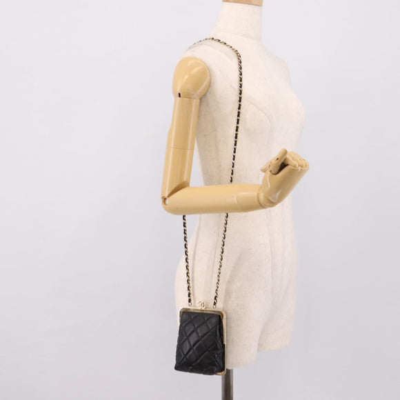 CHANEL Chain Pouch Lamb Skin Black Gold Tone CC Auth 206632SAV