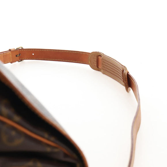 LOUIS VUITTON Monogram Saumur 43 Shoulder Bag M42252 LV Auth 206710