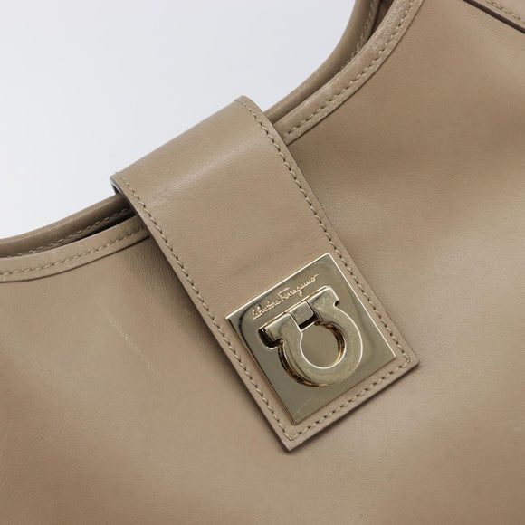 Salvatore Ferragamo Gancini Shoulder Bag Leather Beige Gold Auth 206791A