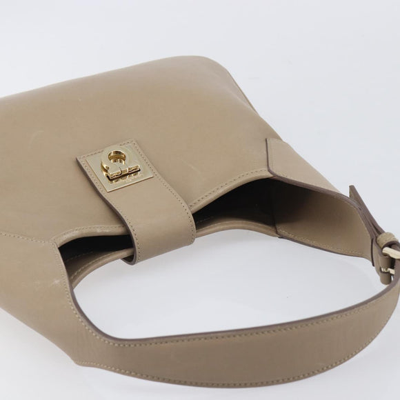 Salvatore Ferragamo Gancini Shoulder Bag Leather Beige Gold Auth 206791A