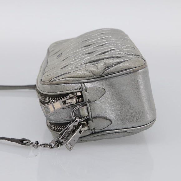 Miu Miu Matelasse Shoulder Bag Leather Silver Auth 206966A