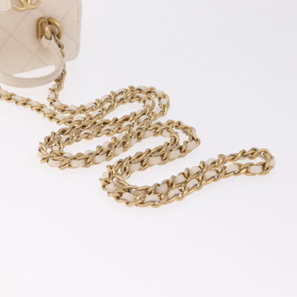 CHANEL Matelasse Vanity Chain Shoulder Pouch Caviar Skin White CC Auth 207090V