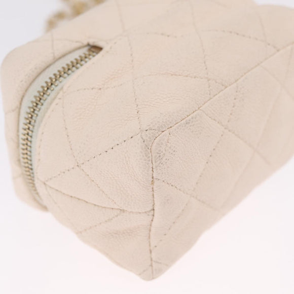 CHANEL Matelasse Vanity Chain Shoulder Pouch Caviar Skin White CC Auth 207090V
