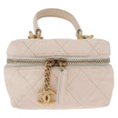 CHANEL Matelasse Vanity Chain Shoulder Pouch Caviar Skin White CC Auth 207090V-2
