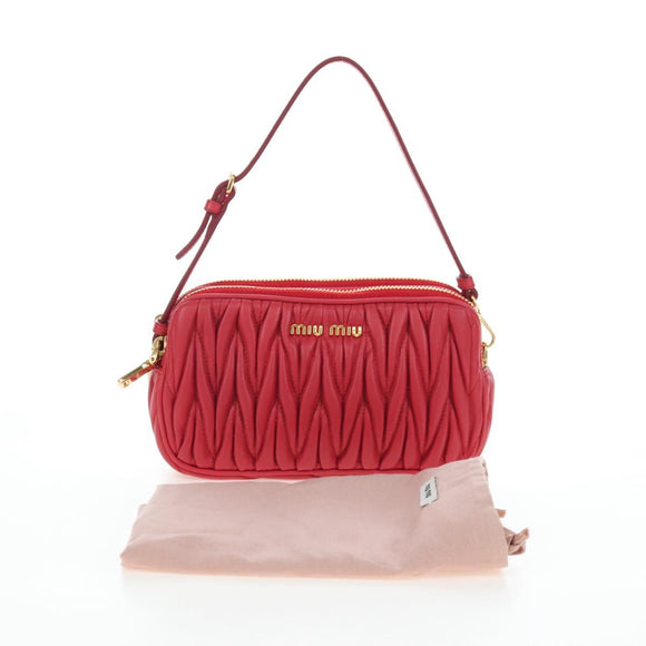 Miu Miu Matelasse Hand Pouch Leather Red Gold Auth 207215M