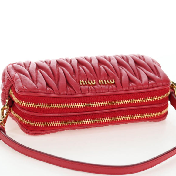 Miu Miu Matelasse Hand Pouch Leather Red Gold Auth 207215M