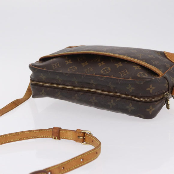 LOUIS VUITTON Monogram Trocadero 27 Shoulder Bag M51274 LV Auth 207374