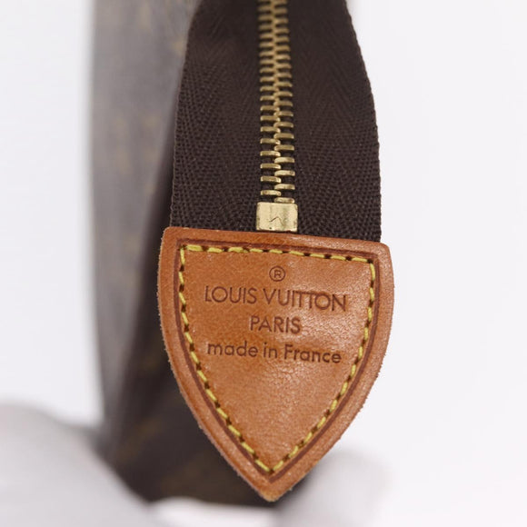 LOUIS VUITTON Monogram Poche Toilette 26 Pouch M47542 LV Auth 207382
