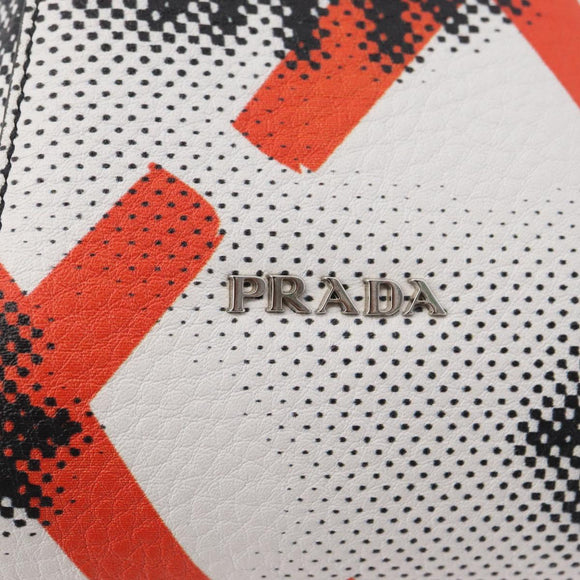 PRADA Chain Shoulder Bag Leather White Silver Auth 207574M