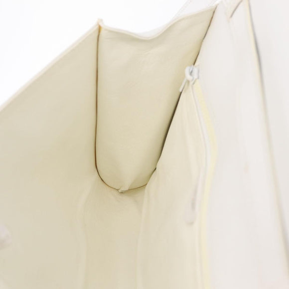 CELINE Circle Shoulder Bag Leather White Silver Auth 207586A