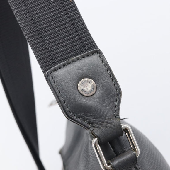 LOUIS VUITTON Utah Shawnee MM Shoulder Bag Leather Gray M94017 LV Auth 208104A