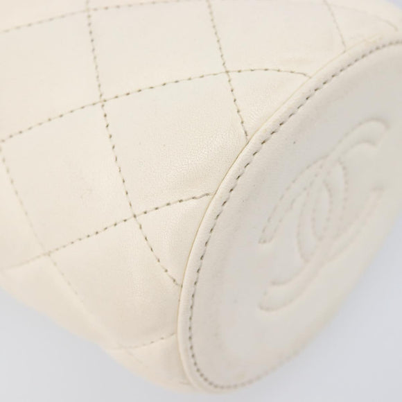CHANEL Matelasse Chain Vanity Shoulder Bag Lamb Skin Ivory Gold CC Auth 208213M