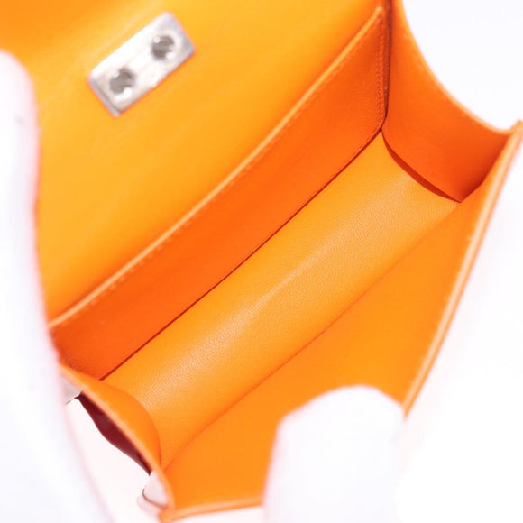 Salvatore Ferragamo Metal Hand Pouch Patent leather Orange Silver Auth 208342M