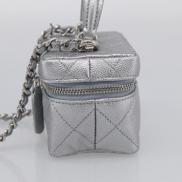 CHANEL Matelasse Chain Shoulder Vanity Pouch Caviar Skin 2way CC Auth 208451SAM