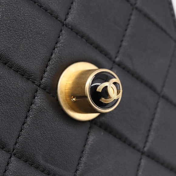 CHANEL Matelasse Shoulder Bag Calf Skin Black Champagne Gold CC Auth 208597SM