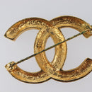 CHANEL Brooch metal Gold CC Auth 208721M-8