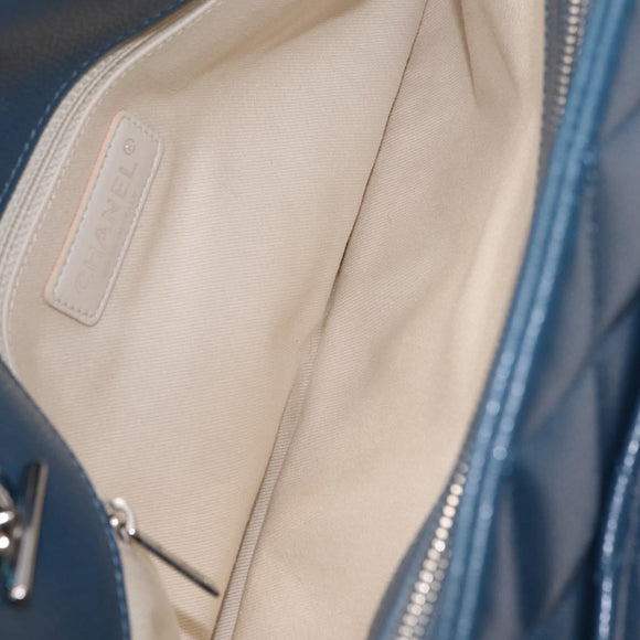 CHANEL Matelasse Chain Tote Bag Caviar Skin Blue Silver CC Auth 209006V