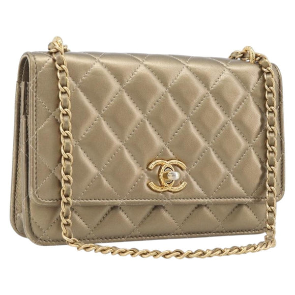 CHANEL Matelasse Chain Shoulder Bag Lamb Skin Gold CC Auth 209007M