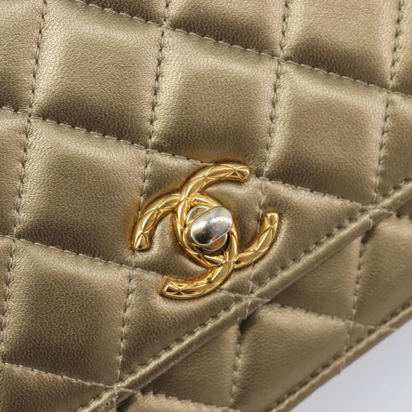 CHANEL Matelasse Chain Shoulder Bag Lamb Skin Gold CC Auth 209007M