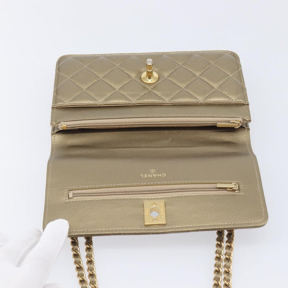 CHANEL Matelasse Chain Shoulder Bag Lamb Skin Gold CC Auth 209007M