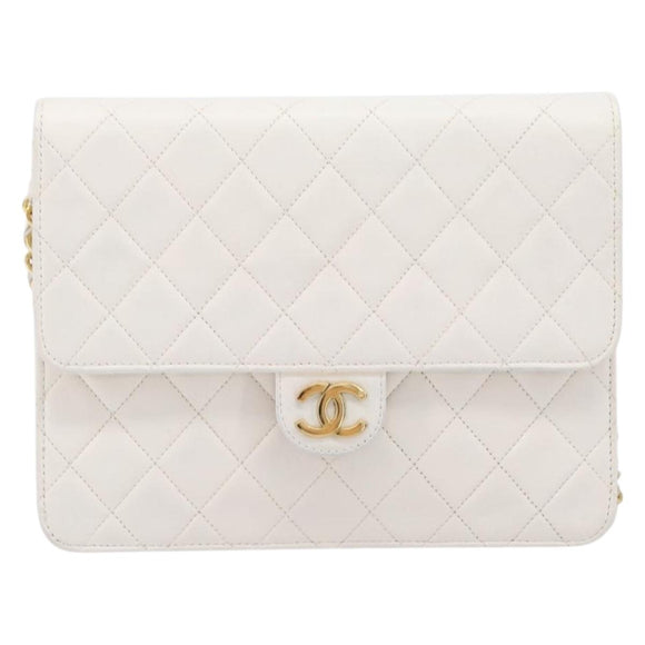 CHANEL Matelasse Shoulder Bag Lamb Skin White Gold Tone CC Auth 209122
