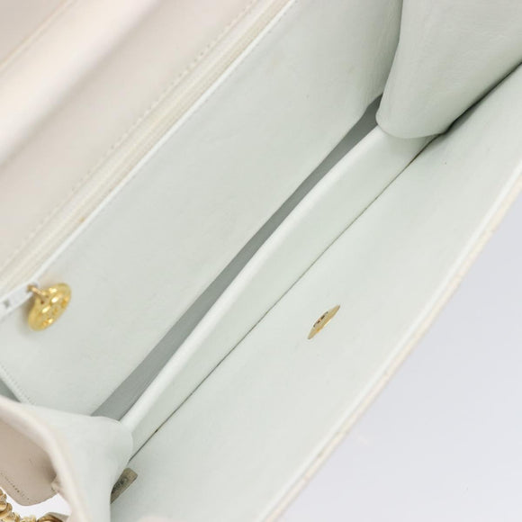 CHANEL Matelasse Shoulder Bag Lamb Skin White Gold Tone CC Auth 209122