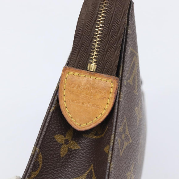 LOUIS VUITTON Monogram Poche Toilette 19 Pouch M47544 LV Auth 209334