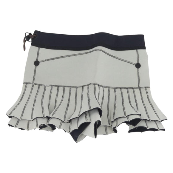 LOUIS VUITTON 2024 Cruise Short Pants Polyester Gray Black LV Auth 209360M