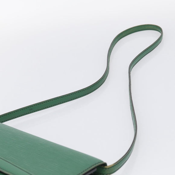 LOUIS VUITTON Epi Pochette Arche Shoulder Bag Green M52574 LV Auth 209389