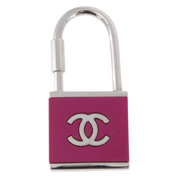 CHANEL Key Holder Metal Pink Silver tone CC Auth 209604M