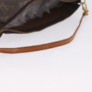LOUIS VUITTON Monogram Mini Pochette Accessoires Pouch N41667 LV Auth 210104-7