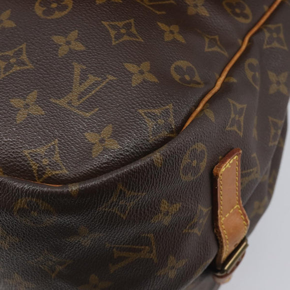 LOUIS VUITTON Monogram Saumur 30 Shoulder Bag M42256 LV Auth 210323