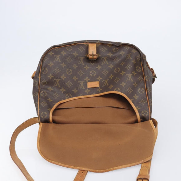LOUIS VUITTON Monogram Saumur 30 Shoulder Bag M42256 LV Auth 210323