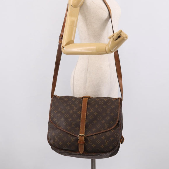 LOUIS VUITTON Monogram Saumur 35 Shoulder Bag M42254 LV Auth 210629