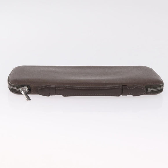 LOUIS VUITTON Taiga Organizer Atoll Travel Case Grizzly M30658 LV Auth 210856