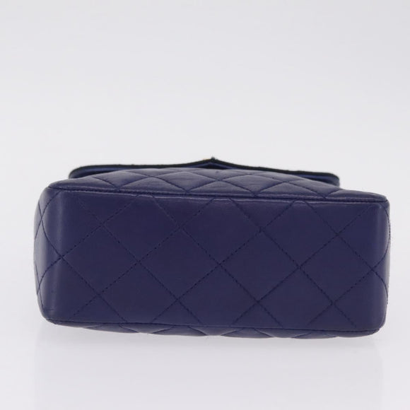 CHANEL Matelasse Chain Shoulder Bag Lamb Skin Navy Gold Tone CC Auth 211015A