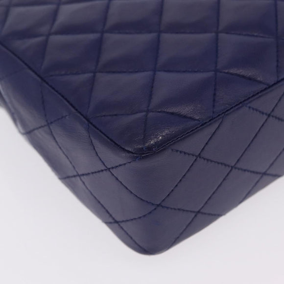 CHANEL Matelasse Chain Shoulder Bag Lamb Skin Navy Gold Tone CC Auth 211015A